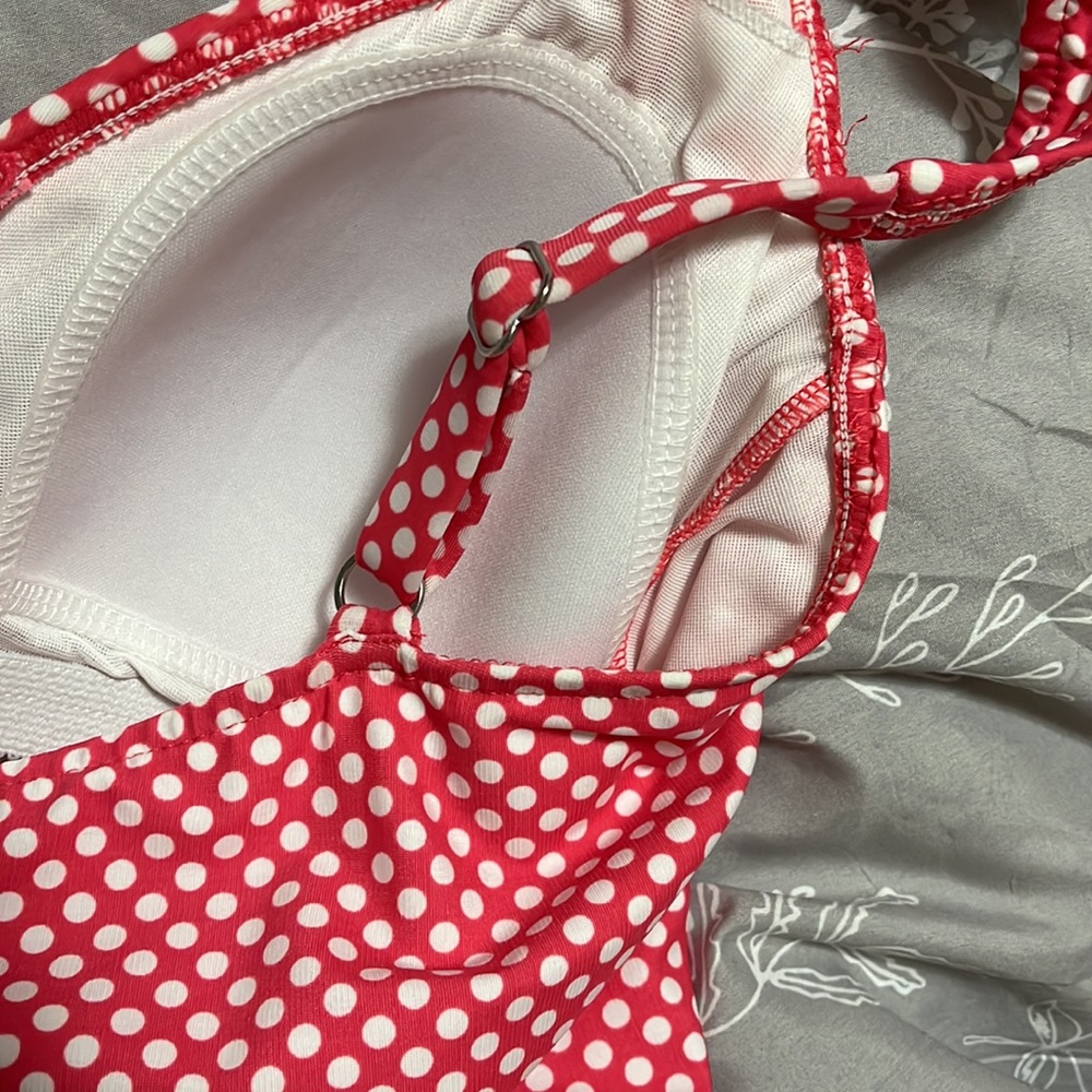 Miraclesuit Swimsuit - Picture 5 of 7